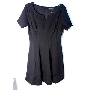 White House Black‎ Market Black Fit and Flare Dress V Neck Short Sleeve Size 8